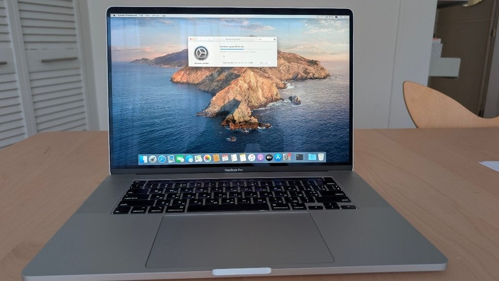 MacBook Pro 16" 2019 – i7 / 16GB / 512GB – Silver