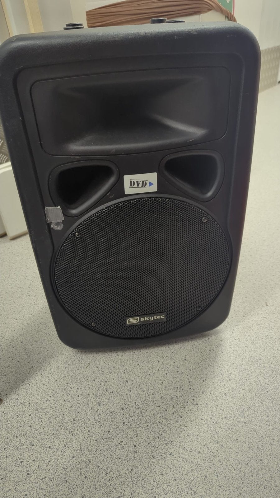 Skytec SP1200A Actieve Speaker met Statief en kabels, Audio, Tv en Foto, Luidsprekers, Gebruikt, Inclusief standaarden, Overige typen