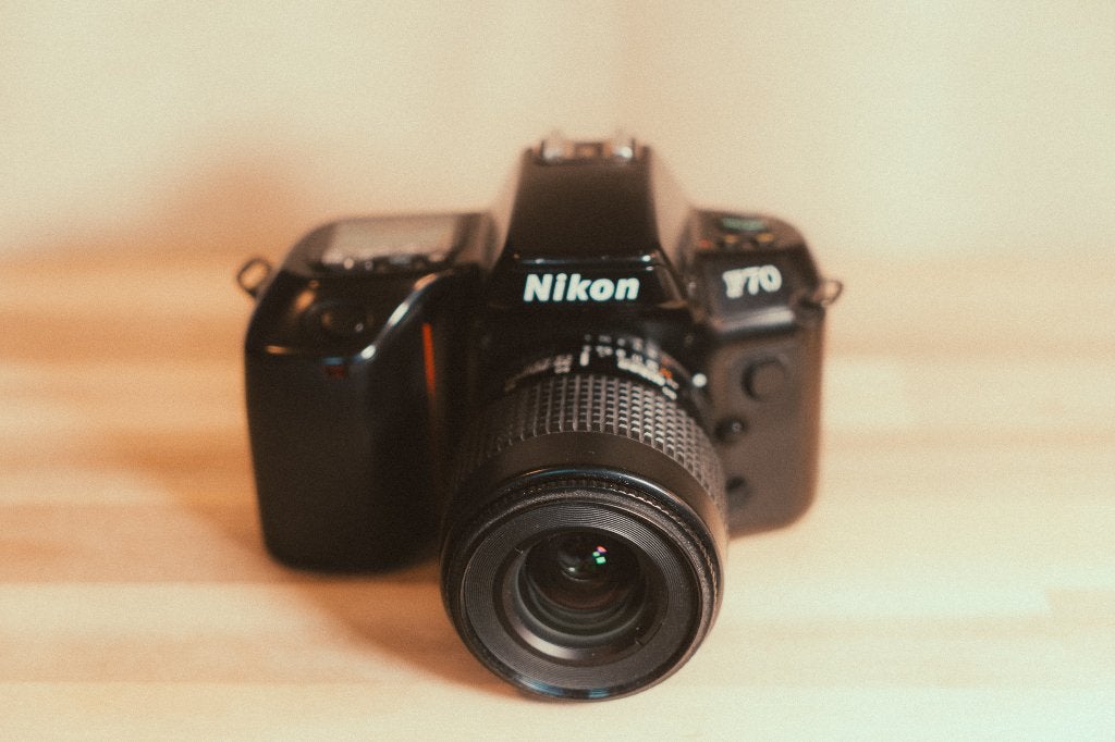 Nikon F70 met 35-80mm, F-mount, past ook op digitale Nikon, Audio, Tv en Foto, Fotocamera's Analoog, Ophalen of Verzenden, Gebruikt