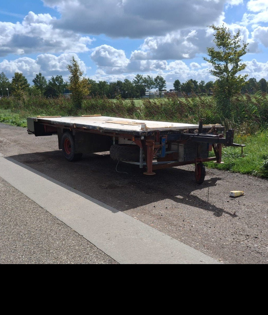 Platte hooiwagen, Ophalen