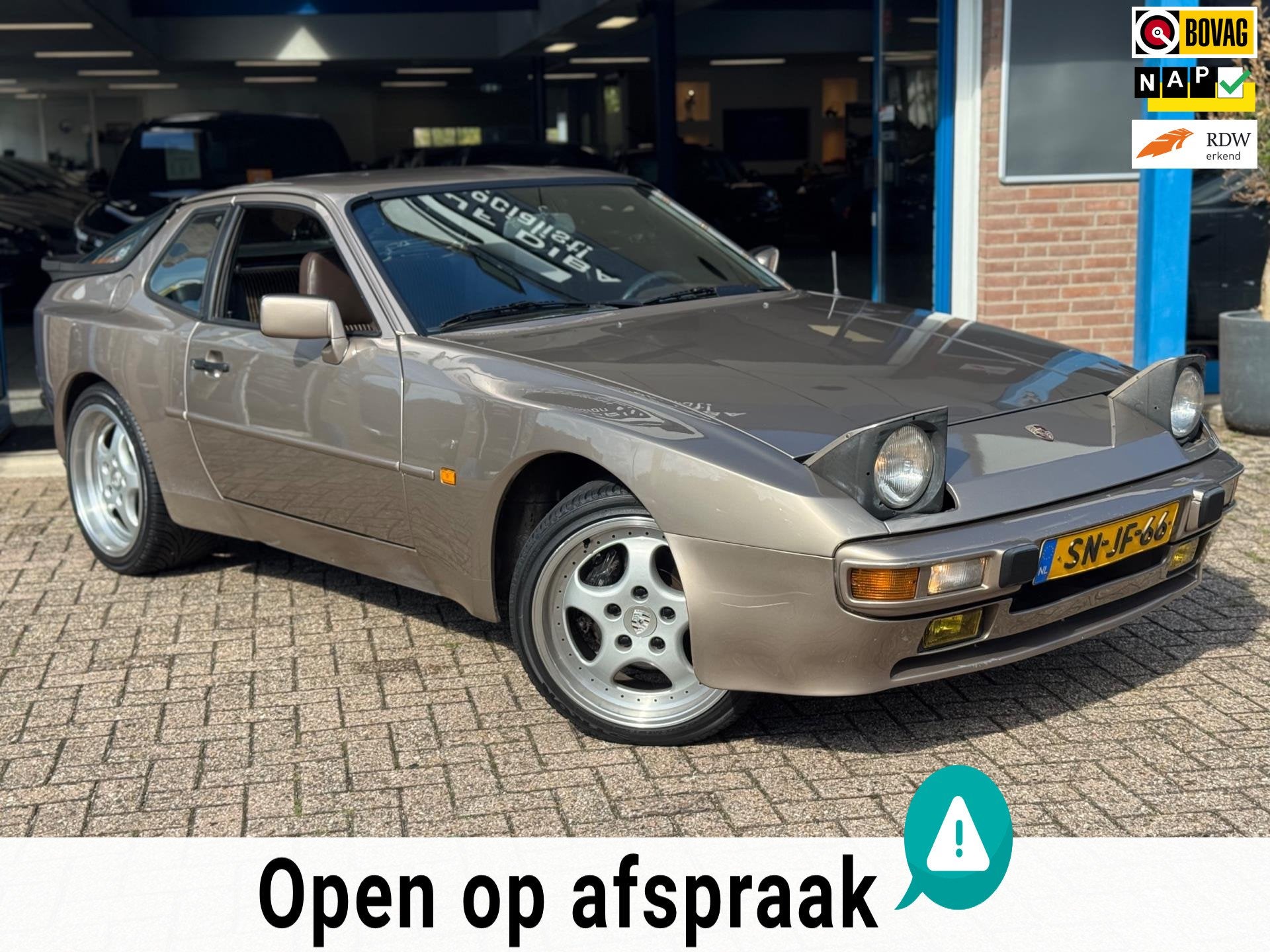 Porsche 944 2.7 Coupé 1983 Zeer nette exemplaar!, Auto's, Dealer onderhouden, Gebruikt, 4 cilinders, Beige