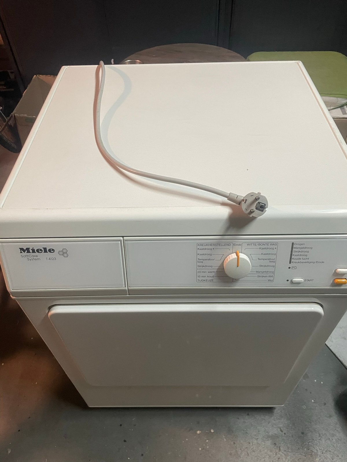 Miele SoftCare System T4123 Luchtafvoer Wasdroger