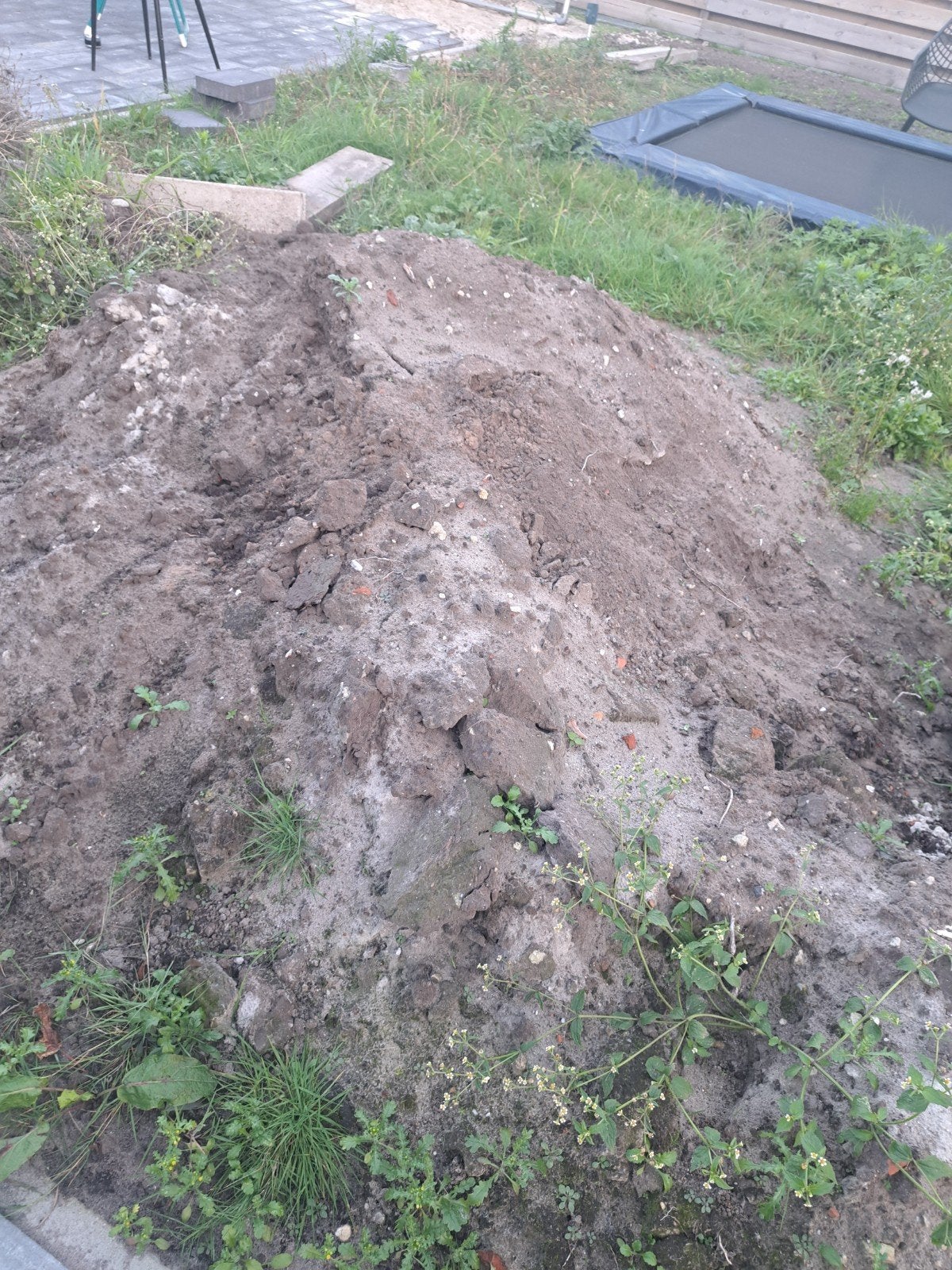 Zwarte grond / tuinaarde gratis af te halen, Ophalen, Gebruikt, Overige typen