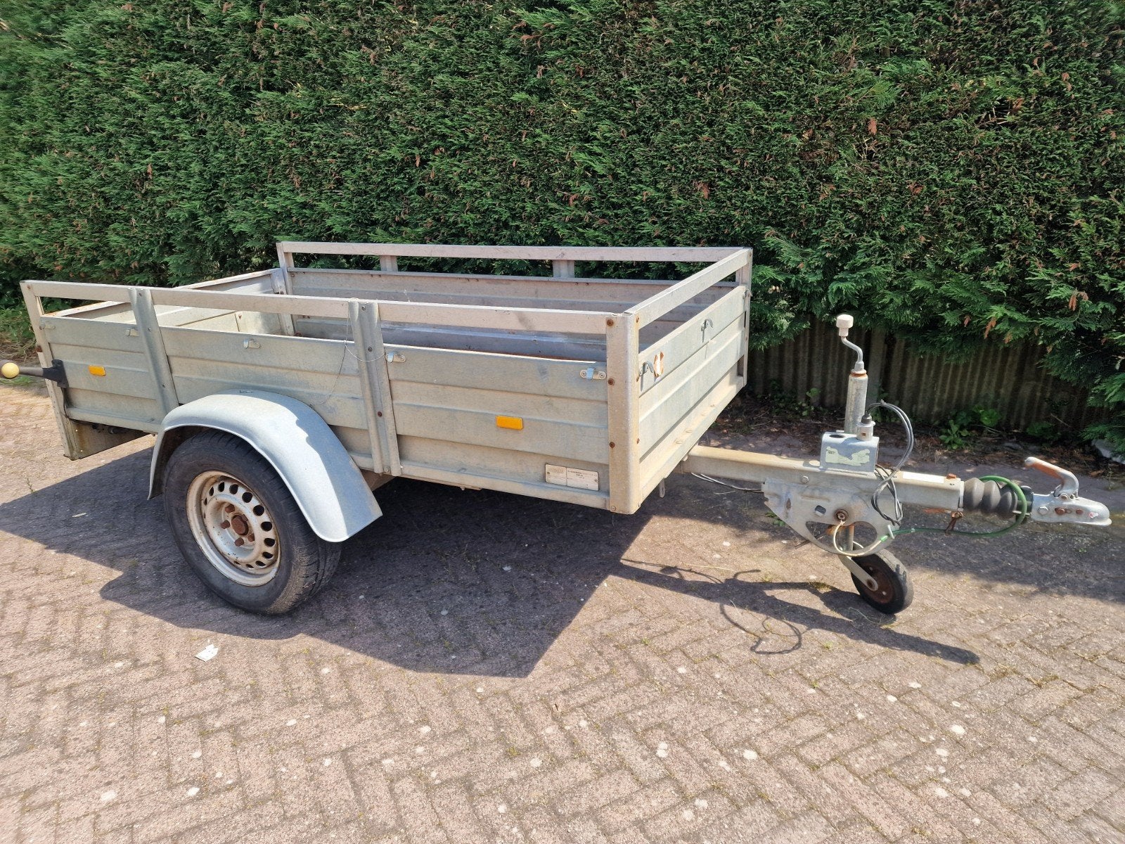 Aanhangwagen 1300 kg as, Ophalen