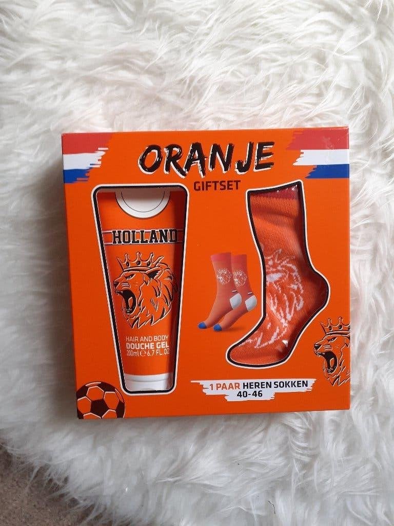 Oranje Geschenk Set Douche/Hair Gel +Heren Sokken., Maat XS of kleiner, Ophalen of Verzenden, Nieuw, Overige typen