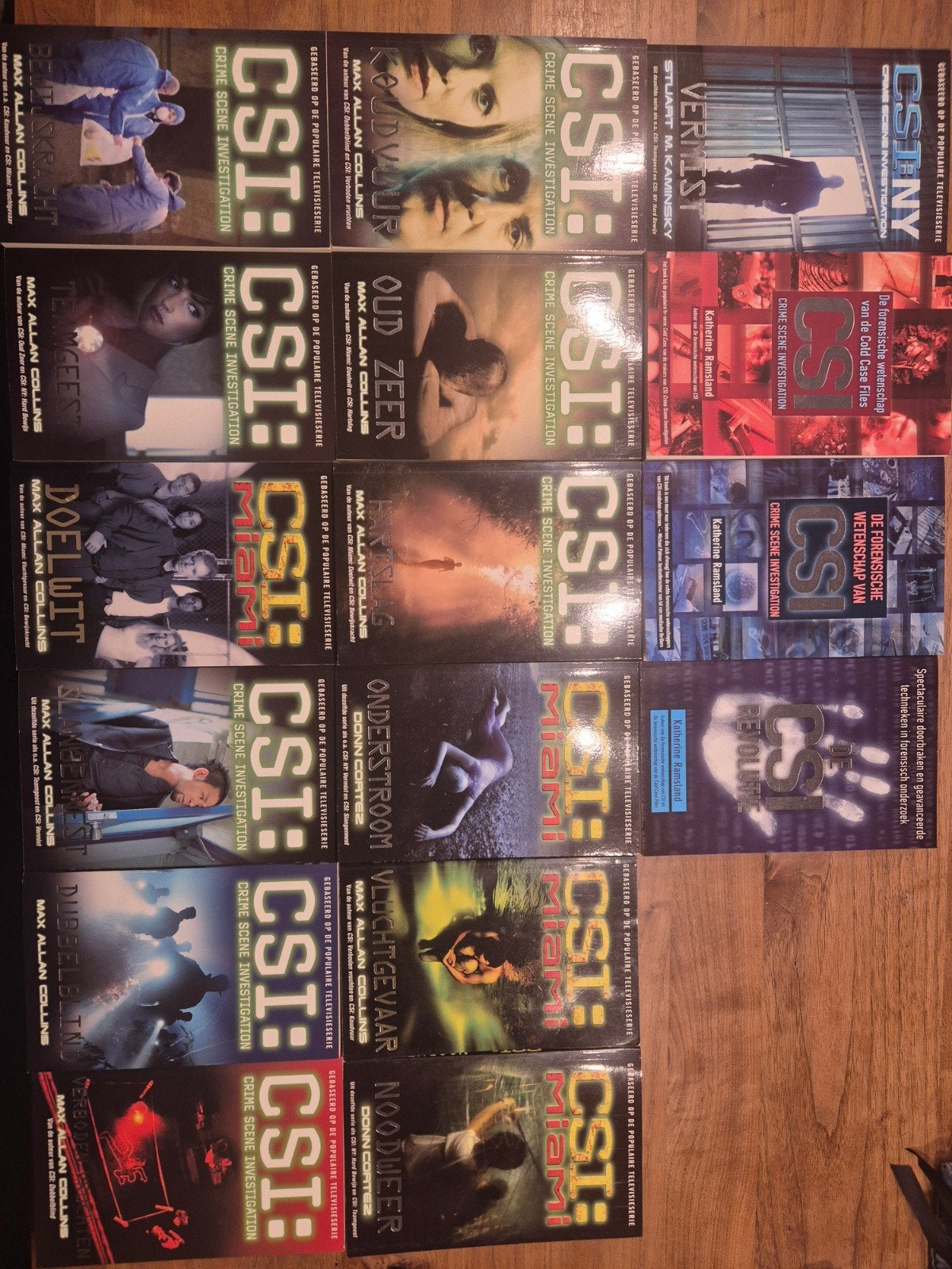 CSI: Crime Scene Investigation Boekenreeks (15 boeken), Ophalen, Zo goed als nieuw, Max Allan Collins, Donn Cortez, Katherine Ramsland