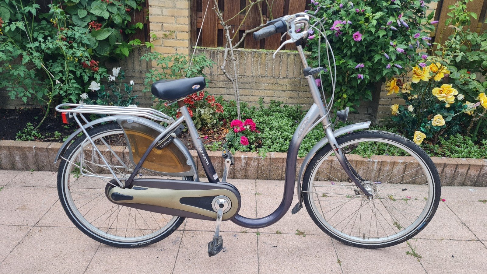 Damesfiets, Fietsen en Brommers, Fietsen | Dames | Damesfietsen, Ophalen of Verzenden, Zo goed als nieuw, Sparta, Versnellingen