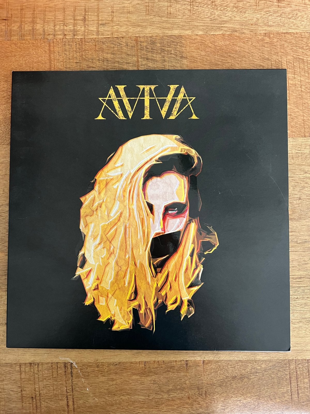 Foto 2 van AViVA - Volume I LP (Groen/Zwart Splatter Vinyl)
