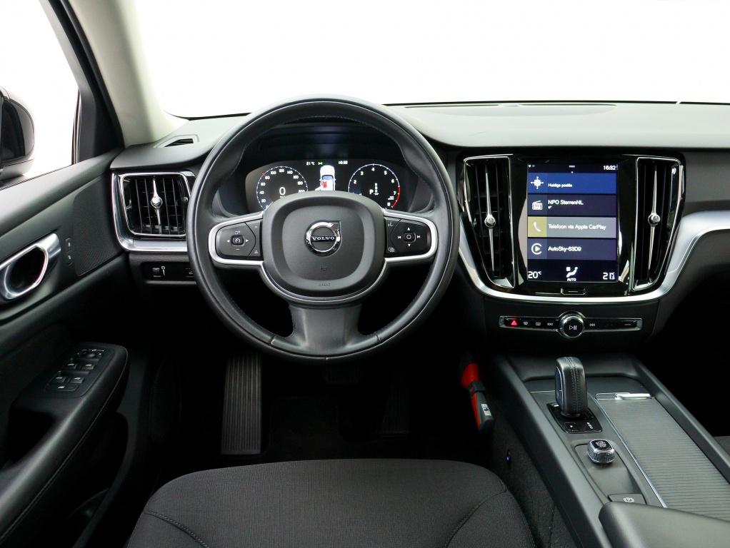 Volvo V60 2.0 B3 Momentum Advantage | Elek. trekhaak | Navi, Automaat, Stof, 4 cilinders, 1969 cc