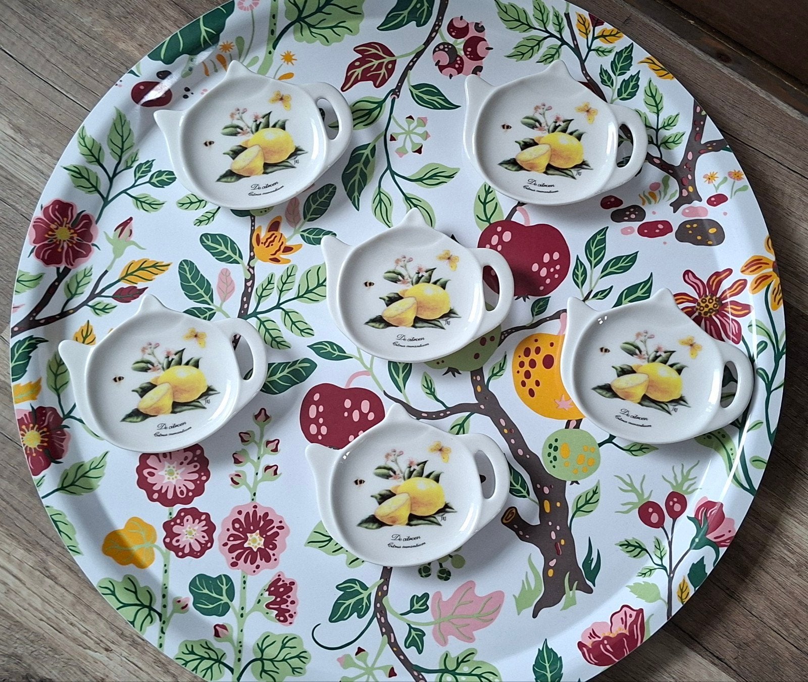 6 mooie Janneke Brinkman theetipjes, Huis en Inrichting, Keuken | Servies, Zo goed als nieuw, Overige typen, Overige stijlen, Ophalen of Verzenden