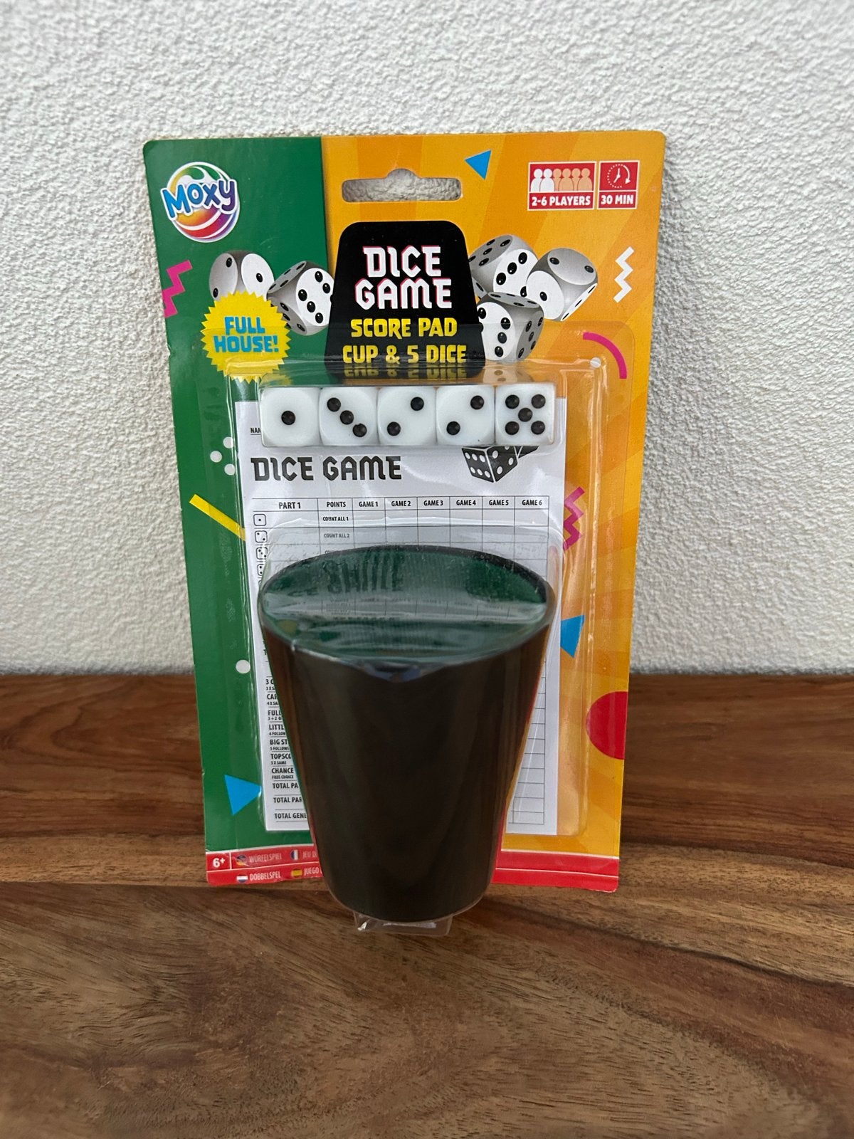 Moxy Dice Game: Dobbelspel met beker en 5 dobbelstenen, Drie of vier spelers, Ophalen of Verzenden, Nieuw