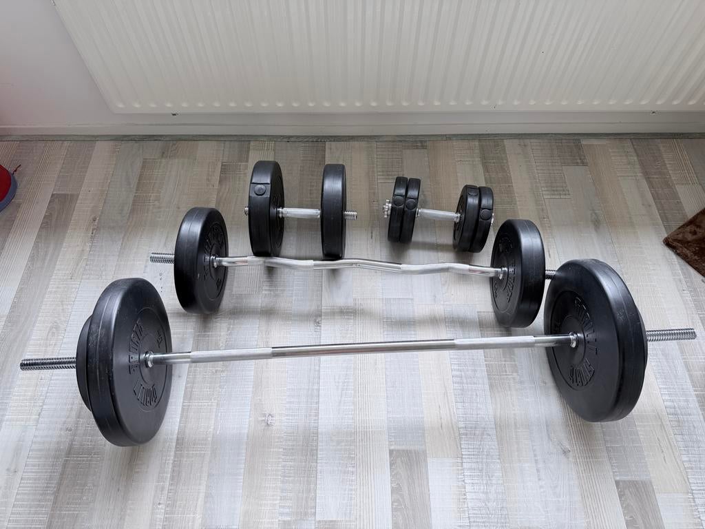 Fitnessbank met halterstangen en gewichten, Ophalen, Gebruikt, Borst, Fitnessbank