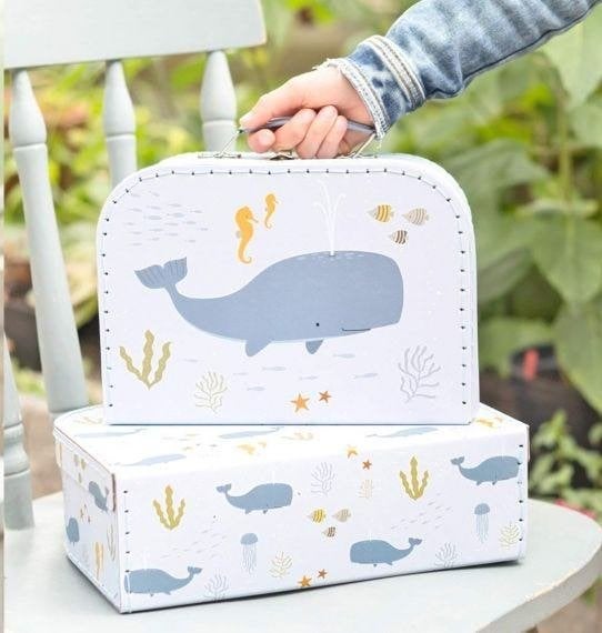 Kofferset Walvis Oceaan (set 2) A little lovely company, ALLC B.V., Service@alittlelovelycompany.nl, Nieuw, Duinkerkenstraat 3B 9723 BN Groningen