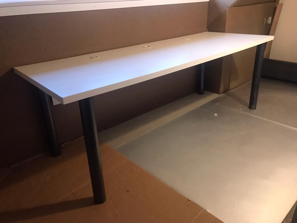 Bureau voor 2 werkplekken, Huis en Inrichting, Bureaus, Ophalen, Zo goed als nieuw
