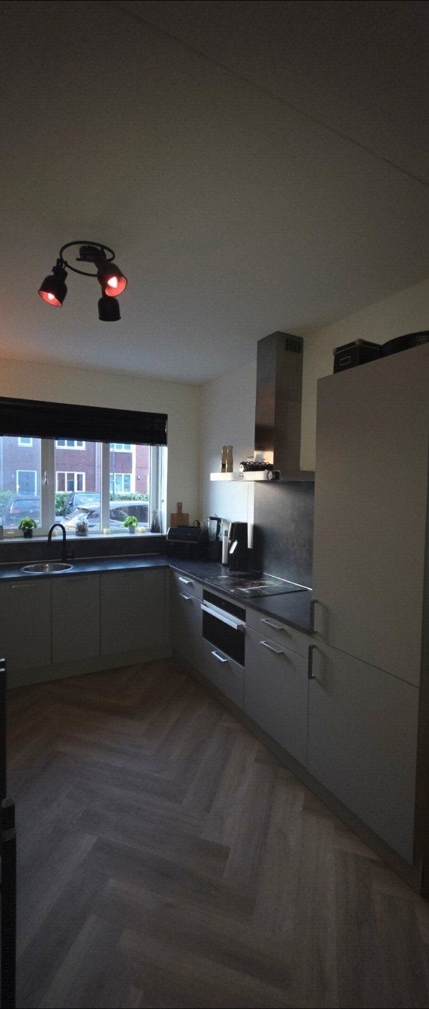Hoek keuken met inbouw apparatuur, Ophalen, Gebruikt, Overige materialen, Hoekkeuken