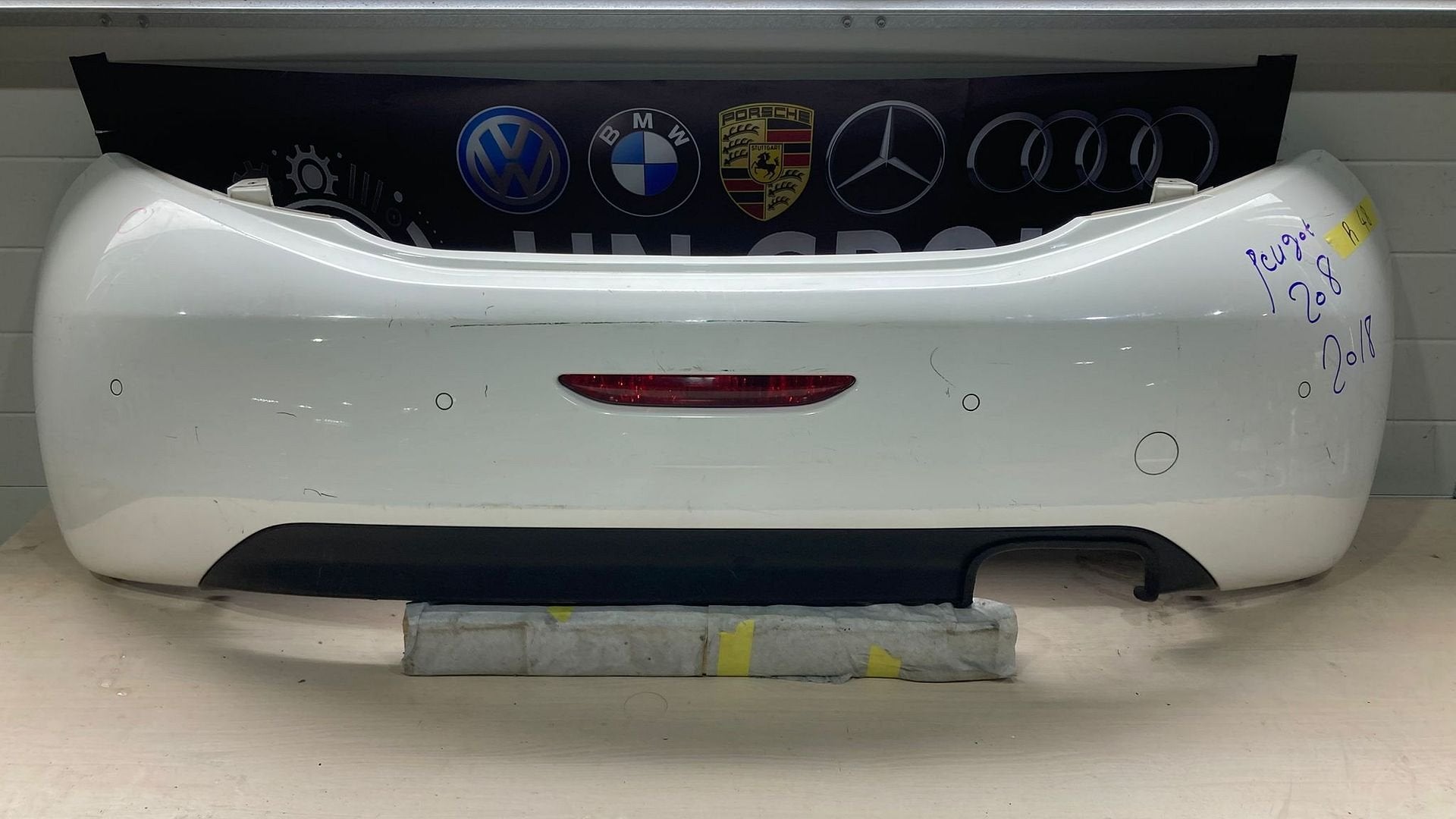 peugot 208 achterbumper, Auto-onderdelen, Gebruikt, -, -, Ophalen of Verzenden