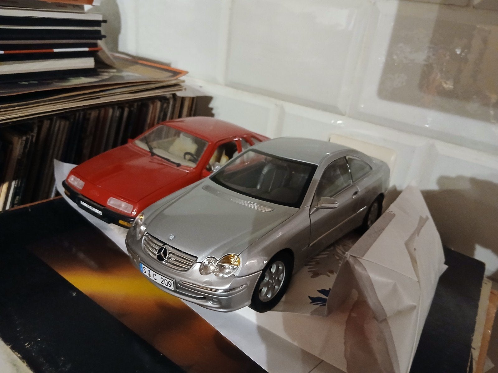 Mercedes miniatuur modellen, Hobby en Vrije tijd, Modelauto's | 1:24, Ophalen of Verzenden, Overige merken