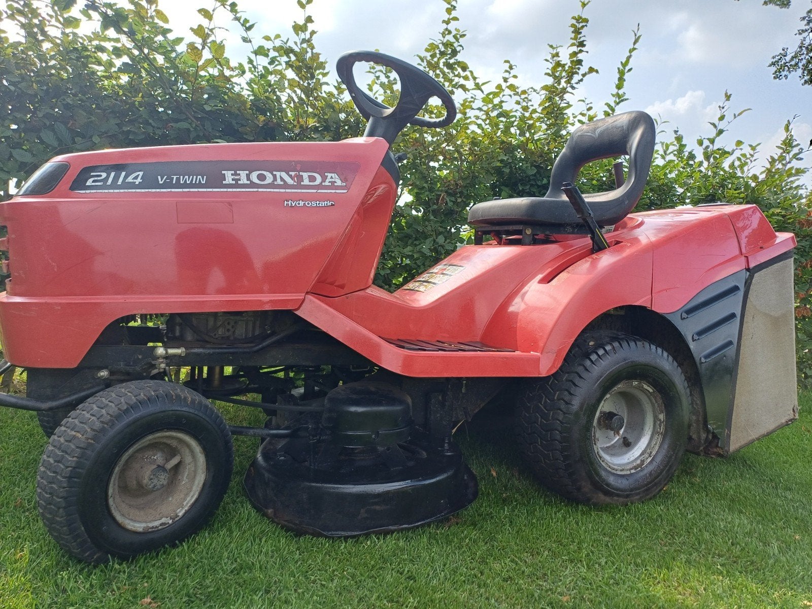 Honda zitmaaier 2114 v-twin hydrostaat aanrijving, Ophalen, Honda, Gebruikt, Mulchfunctie