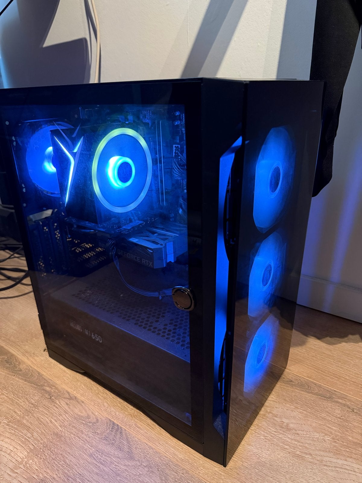 Complete Gaming PC Ryzen 7 3050 met 2 monitoren en accessoir, Computers en Software, Desktop Pc's, 32 GB, Ophalen of Verzenden