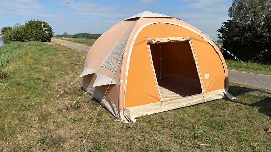 Karsten tent - Comfortabel en duurzaam kamperen, Ophalen, Gebruikt, Tot en met 4