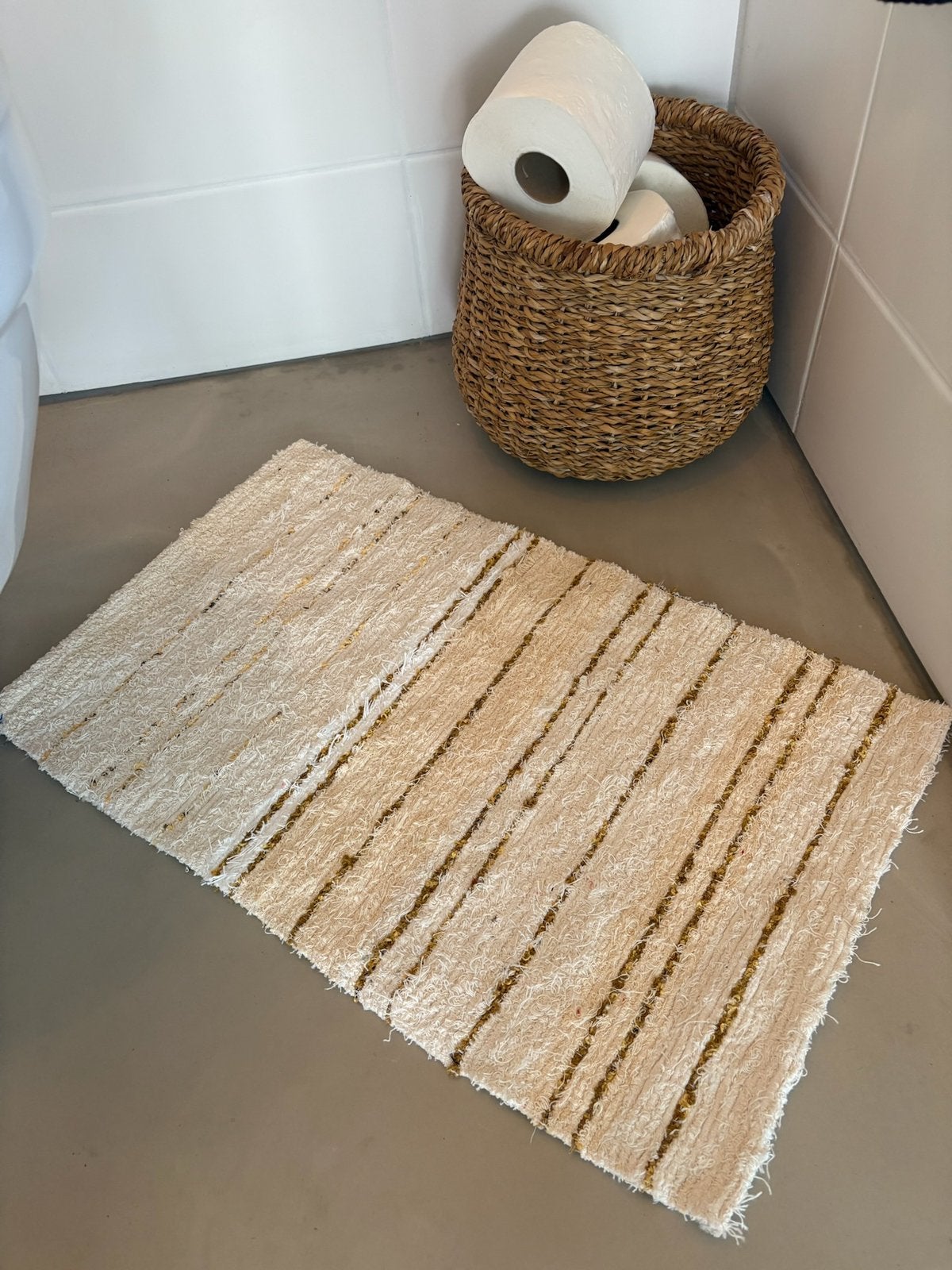 Deur / bad mat  met strepen, Ophalen, Gebruikt, 100 tot 150 cm, Beige