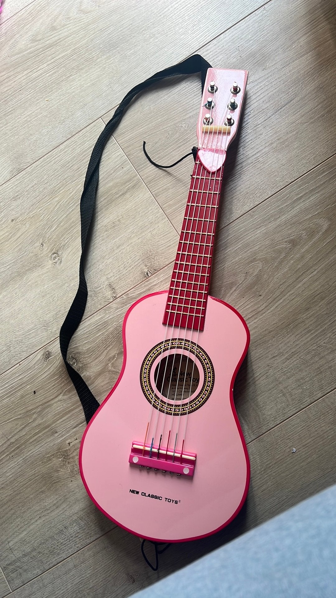 Speelgoed gitaar roze, Muziek en Instrumenten, Ophalen, Zo goed als nieuw, Klassieke of Spaanse gitaar