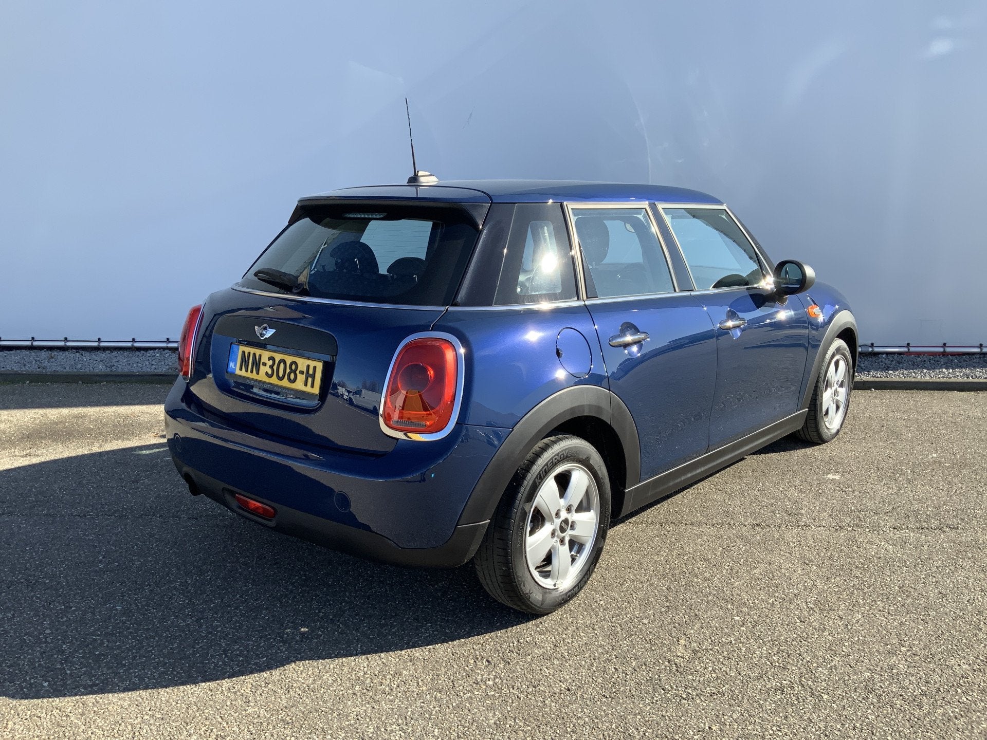 MINI One Mini 1.2 Business, Airco, Multimedia Automaat!, Gebruikt, Euro 6, Blauw, Bedrijf