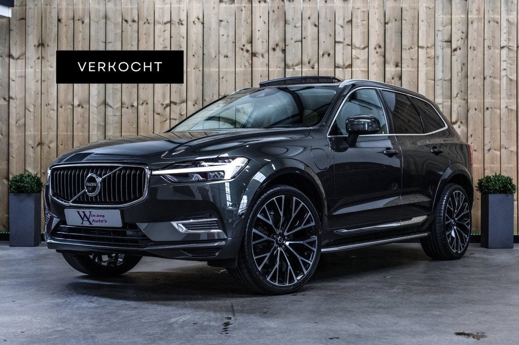 Volvo XC60 2.0 T6 Plug-in hybrid AWD Inscription *Pano*H/K*3, Automaat, Gebruikt, 1969 cc, 138 €/maand