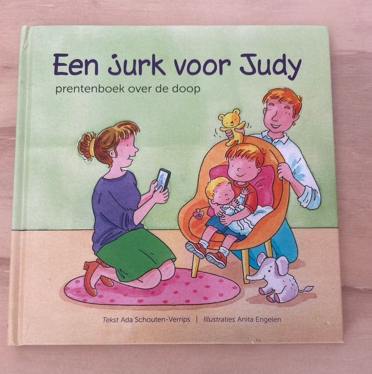 Een jurk voor Judy - Prentenboek over de doop, Ophalen of Verzenden, Zo goed als nieuw, Prentenboek