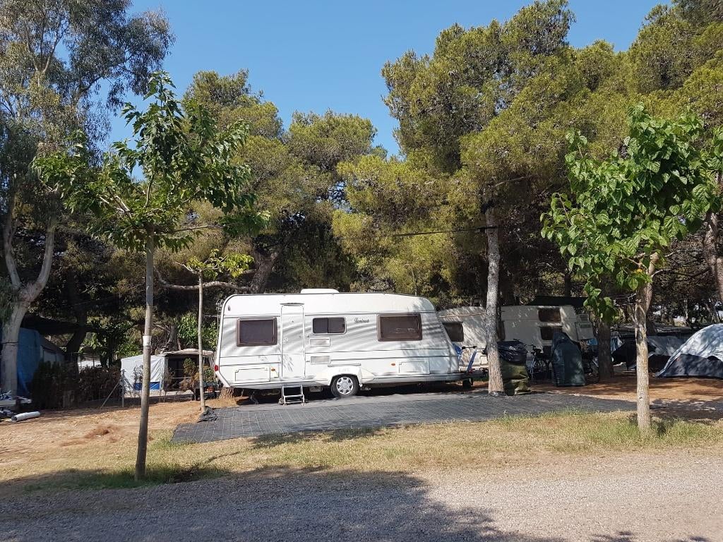 LMC Dominant caravan (bouwjaar 2005) - in prijs gezakt!, Caravans en Kamperen, Caravans, Luifel, Rondzit, Omvormbare zithoek, Particulier