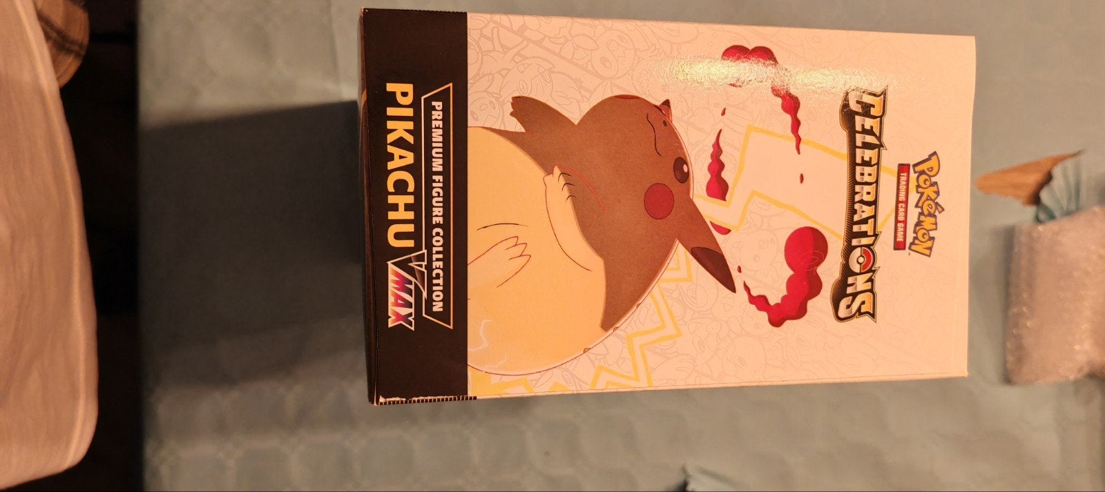 Pokémon Celebrations Pikachu VMAX Premium Figure Collection, Hobby en Vrije tijd, Ophalen of Verzenden, Nieuw, Overige typen