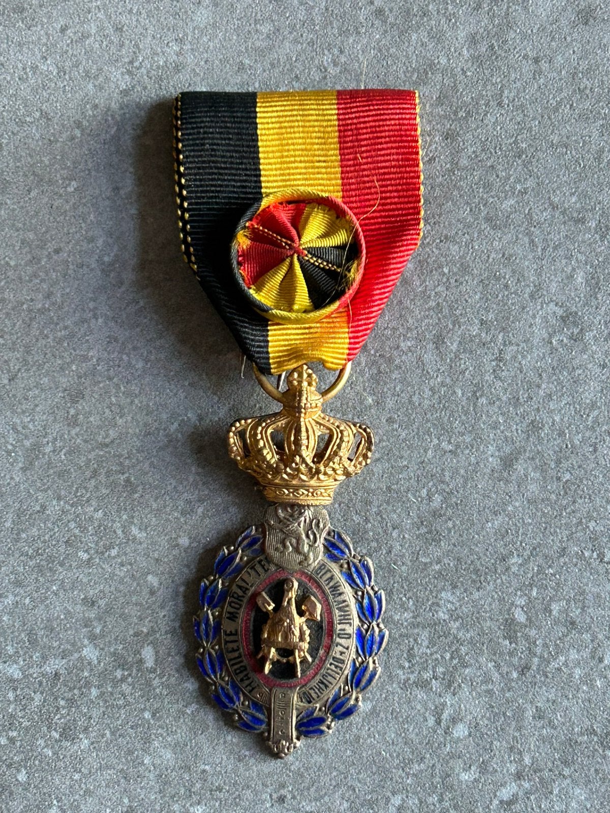 Belgisch Ereteken van de Arbeid, Verzamelen, Ophalen of Verzenden, Landmacht, Embleem of Badge