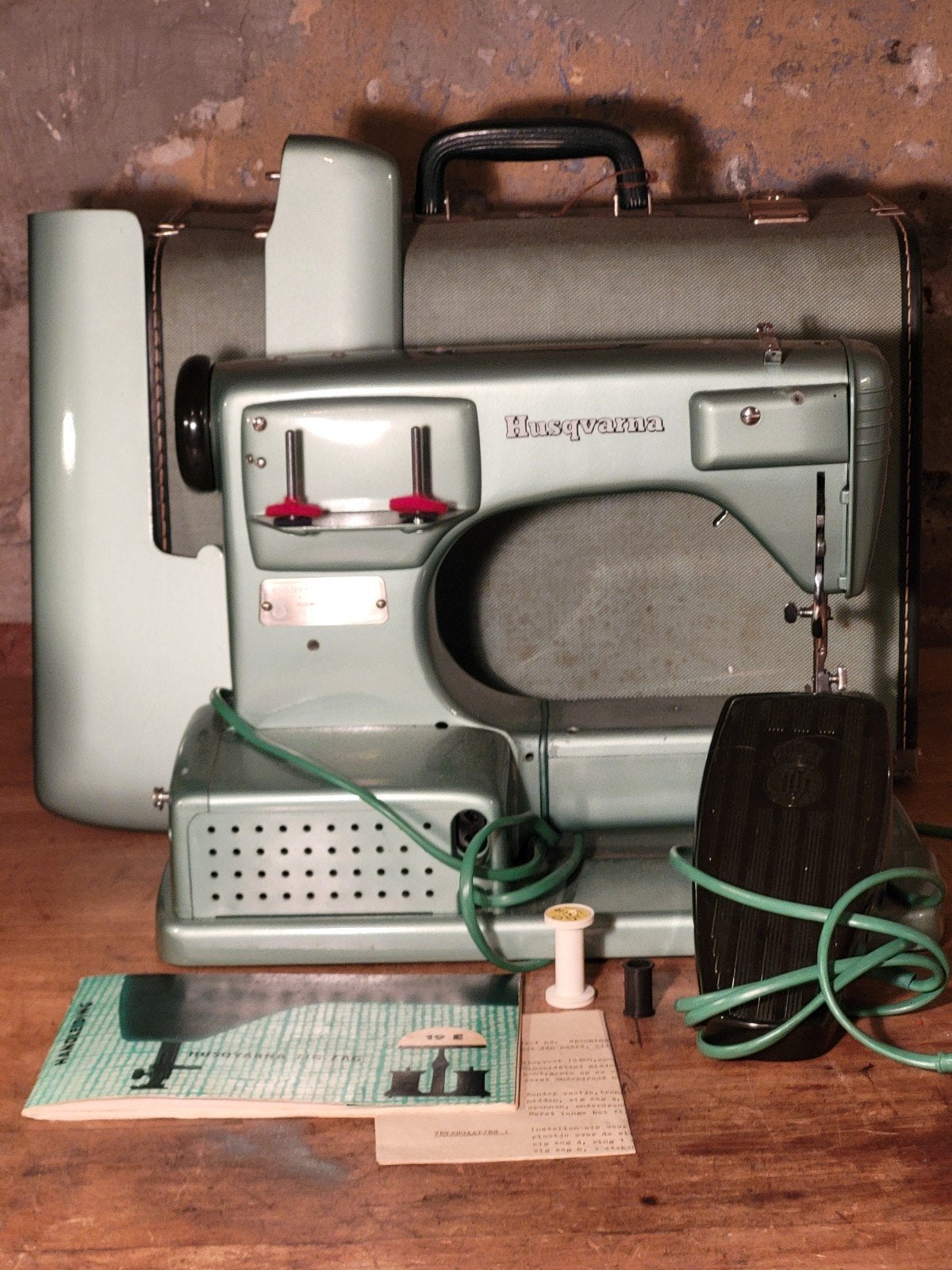 Vintage Husqvarna Zig-Zag 19E naaimachine, made in Sweden., Ophalen of Verzenden