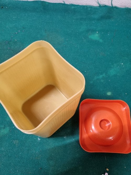 voorraad pot vintage kunststof, Ophalen of Verzenden, 'T Olde Gre-j, Info@toldegrej.nl, Endepoelstraat 20f Didam
