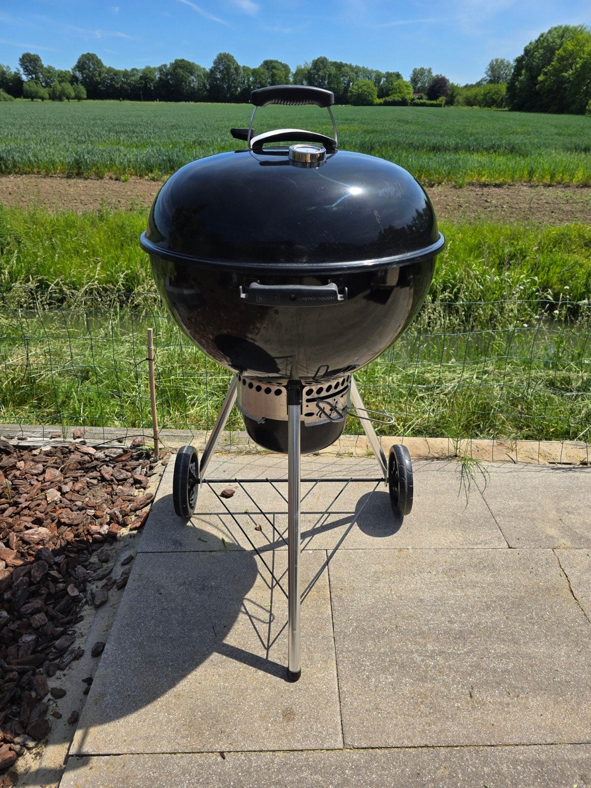 Weber E-5750 barbecue met GBS-systeem (57cm), Tuin en Terras, Houtskoolbarbecues, Ophalen, Gebruikt, Weber, Met accessoires