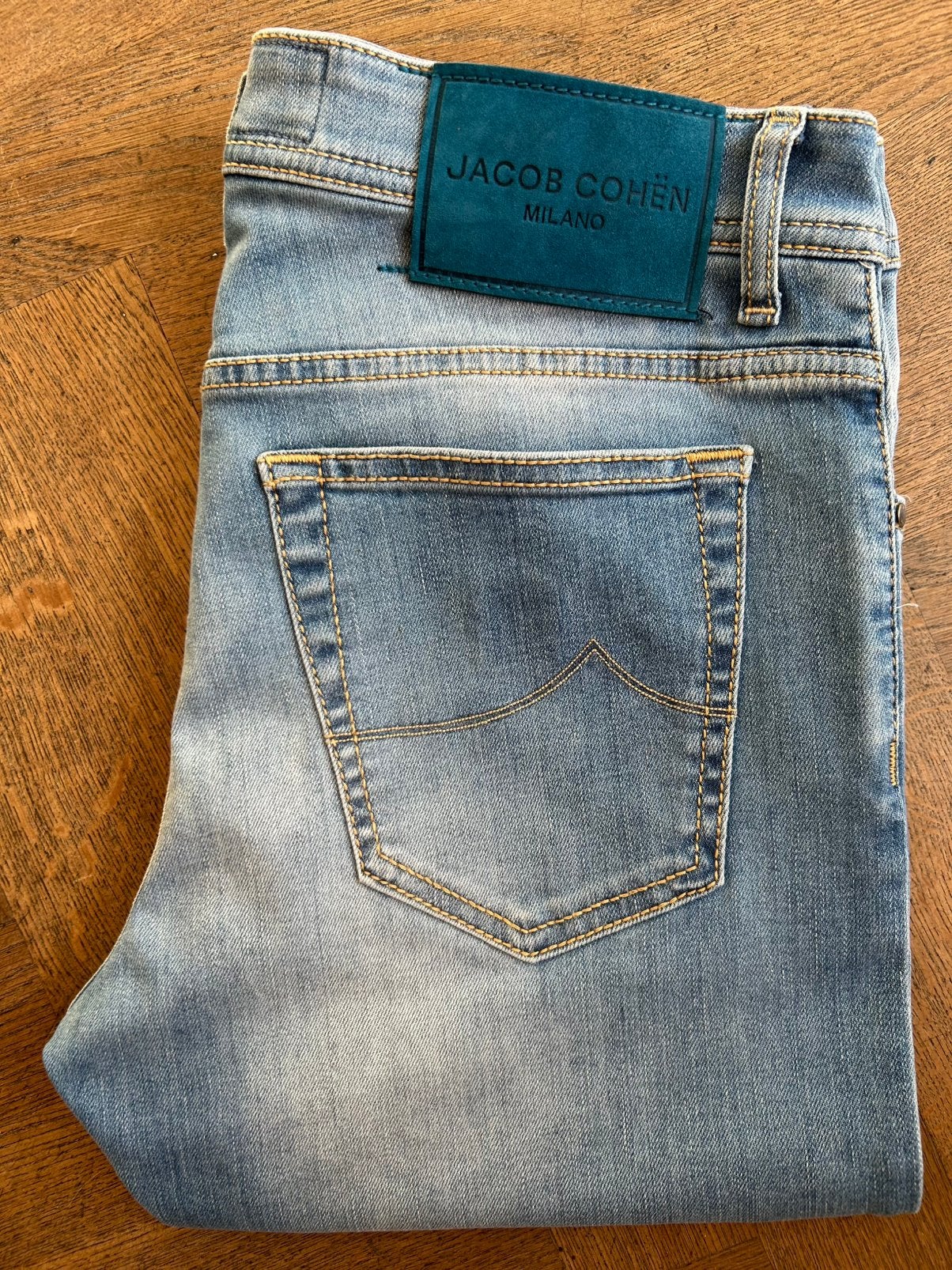 Zo goed als nieuwe Jacob Cohen Bard jeans maat 33, Kleding | Heren, Spijkerbroeken en Jeans, Ophalen of Verzenden, Zo goed als nieuw