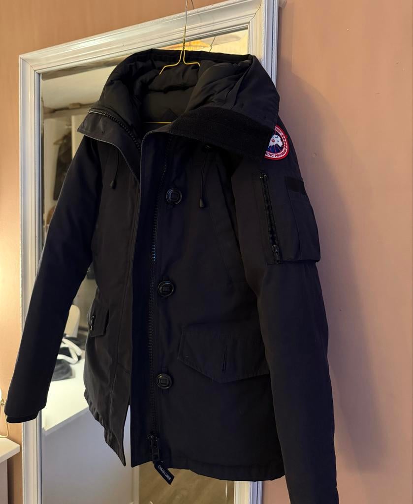 Donkerblauwe Canada Goose dames winterjas, Ophalen of Verzenden, Gedragen, Blauw