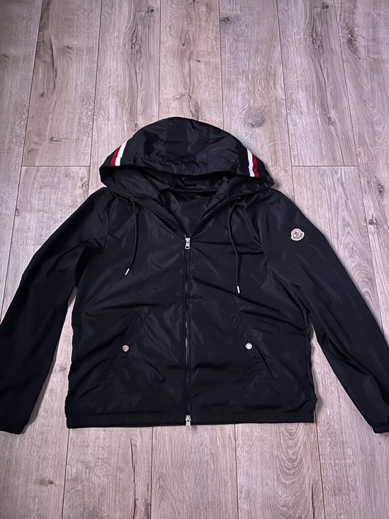 Prachtig Moncler Windbreaker Jasje met Capuchon, Kleding | Heren, Jassen | Zomer, Ophalen of Verzenden, Zo goed als nieuw, Overige maten