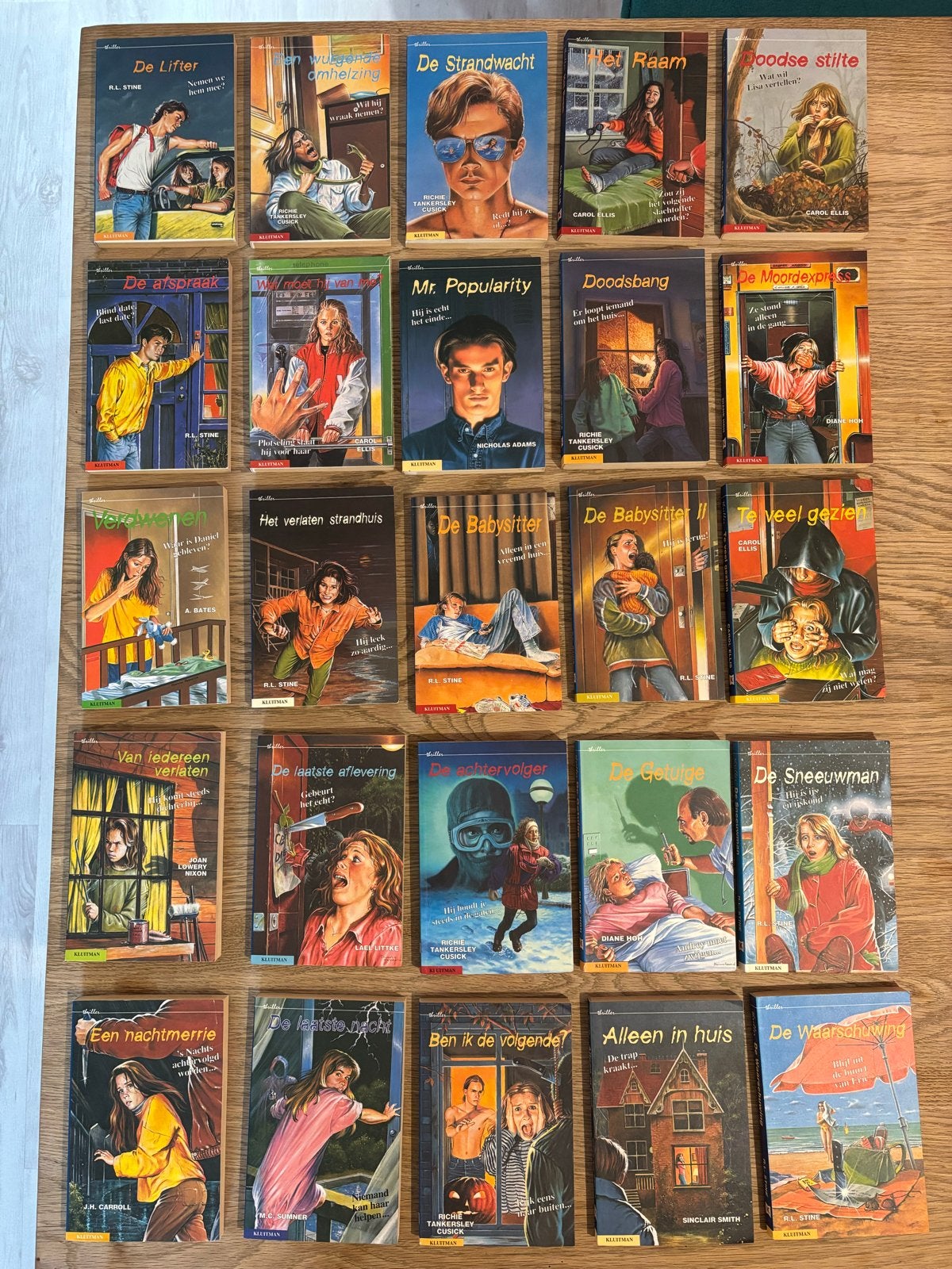 Grote collectie R.L. Stine thrillers (25 boeken), Ophalen of Verzenden, Gelezen