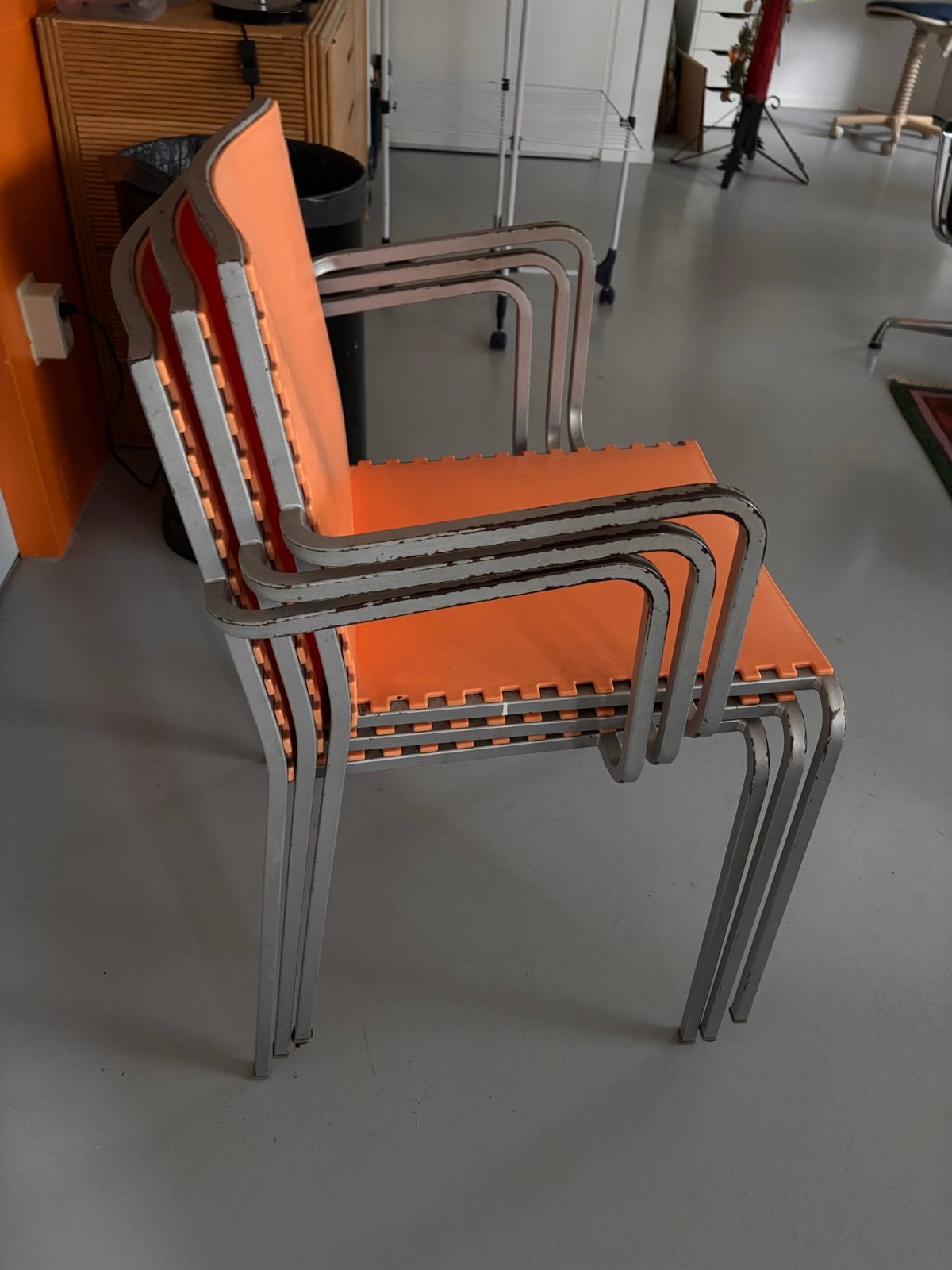 4 vrolijke design ZIPPER stoeltjes - stapelbaar en lichtgewi, Kunststof, Gebruikt, Overige kleuren, Ophalen of Verzenden