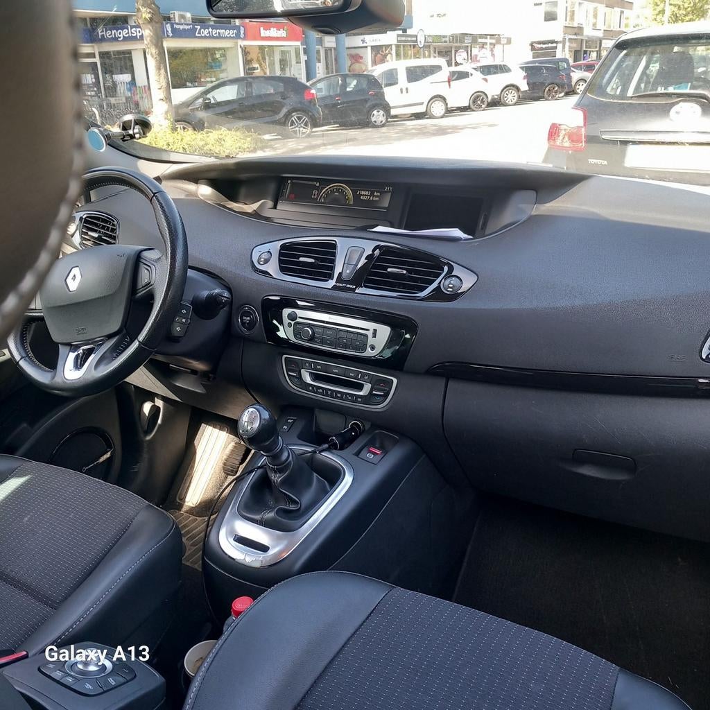 Renault Grand Scenic 1.2 TCE 97KW 7P 2013 Zwart, Voorwielaandrijving, 4 cilinders, 7 stoelen, Origineel Nederlands