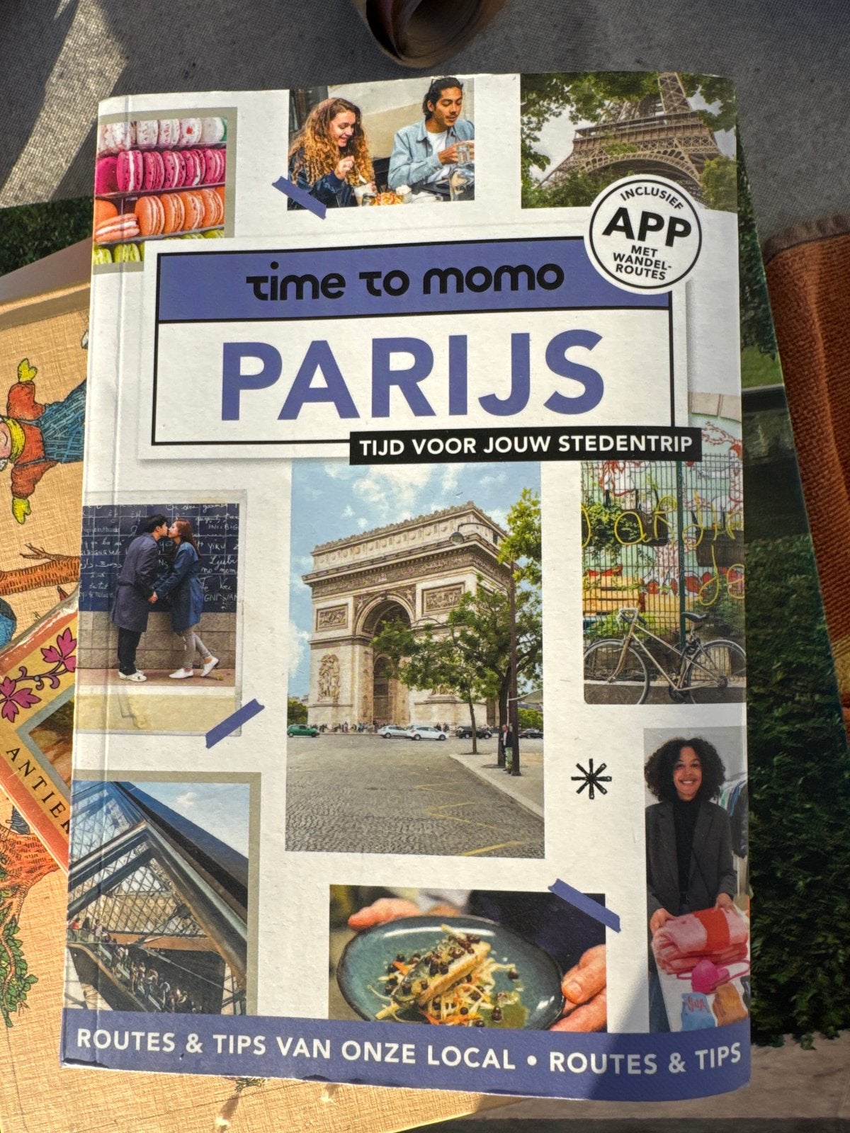 Time to Momo Parijs - Reisgids met routes en tips, Overige merken, Europa, Ophalen of Verzenden, Zo goed als nieuw