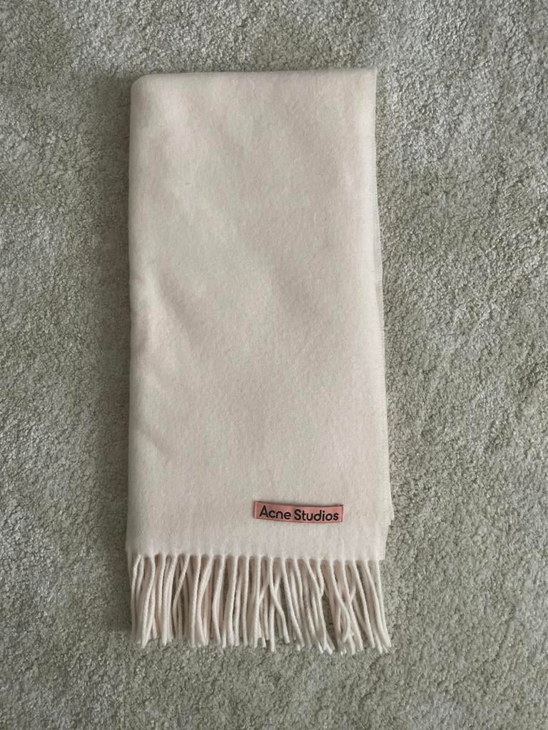 Acne Studios Sjaal - Warm White - 200x45 cm, Kleding | Dames, Ophalen of Verzenden, Zo goed als nieuw, Maat 46/48 (XL) of groter
