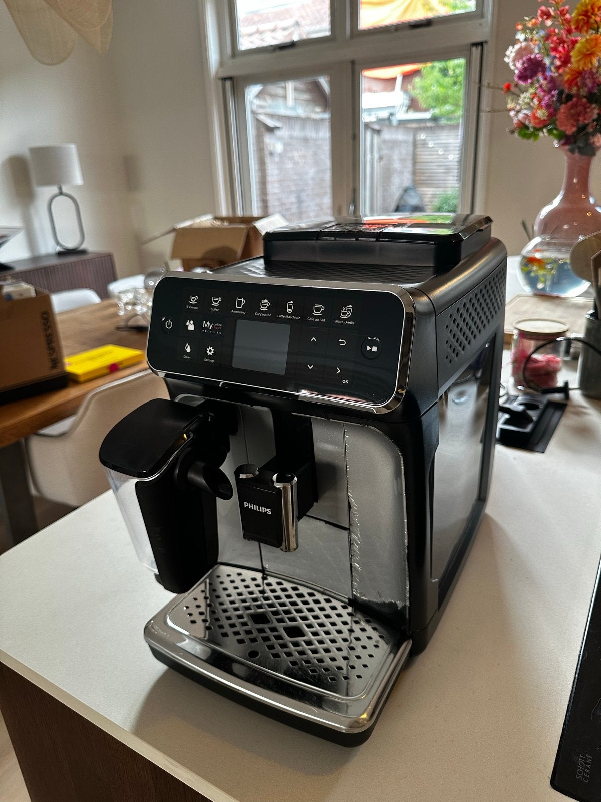 Philips Latte Go, volautomatische machine, Ophalen, Gebruikt, Koffiemachine, Koffiebonen
