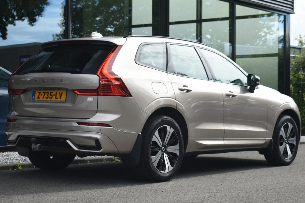 Volvo XC60 T6 350pk AWD Plus Dark | Head-Up | Harman/Kardon, Auto's, Automaat, Gebruikt, 4 cilinders, 138 €/maand