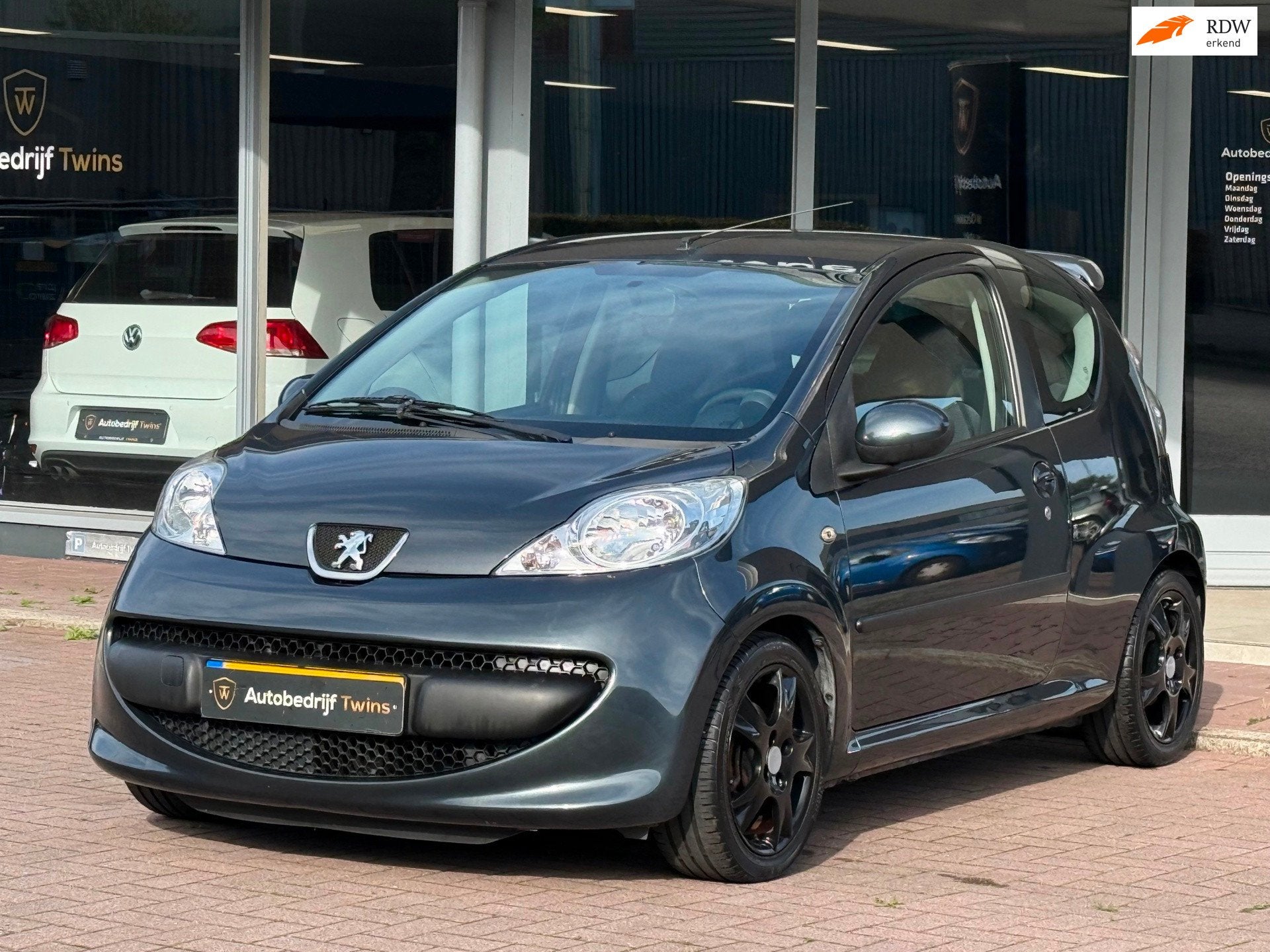 Peugeot 107 1.0-12V XR|airco|elektrische.ramen| Bluetooth, Auto's, Stof, Gebruikt, 765 kg, 4 stoelen