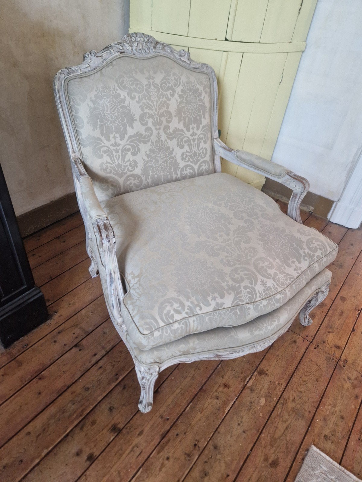 fauteuil in Lodewijk XVI-stijl, Ophalen