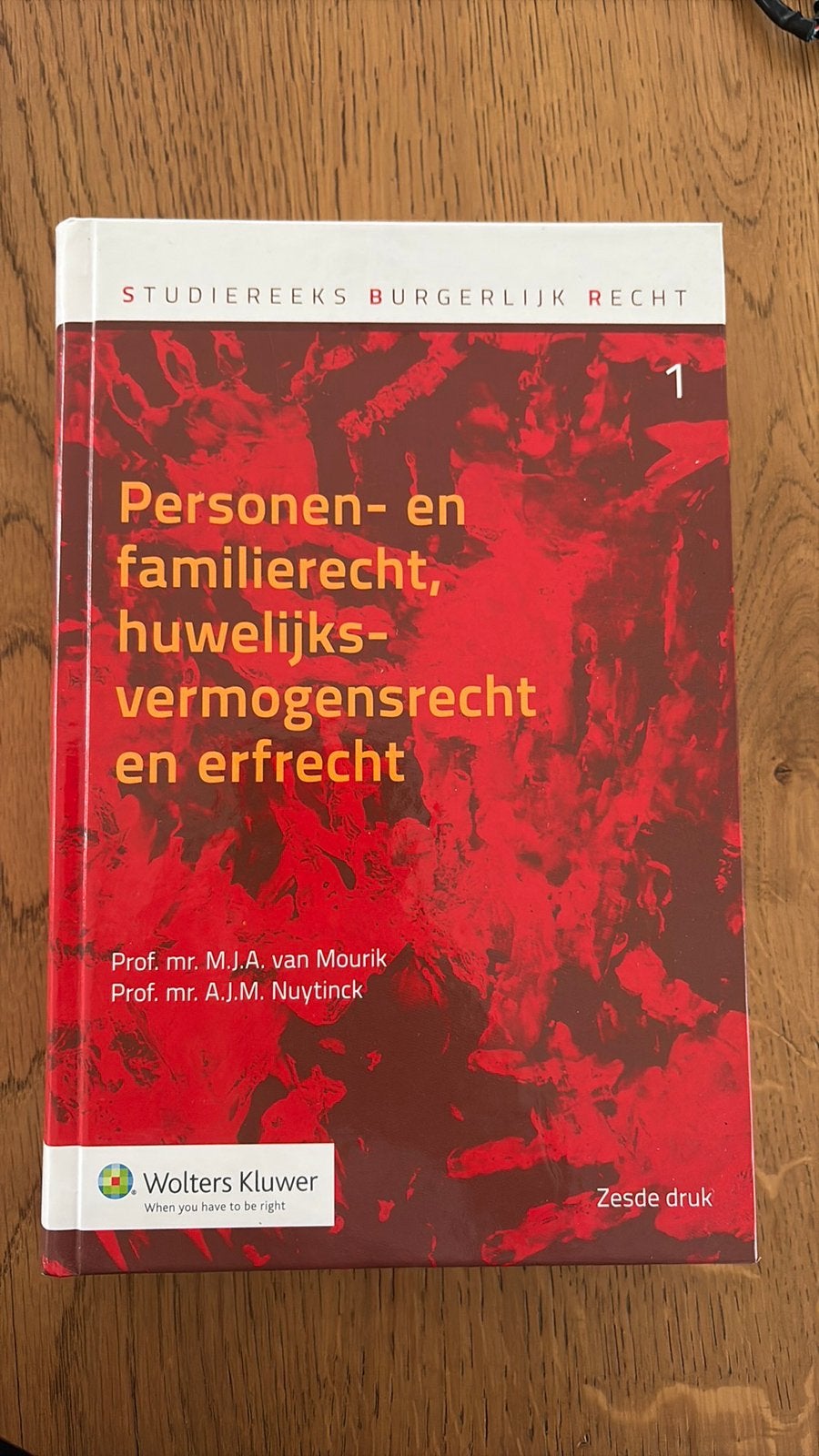 Personen- en familierecht, huwelijksvermogens- en erfrecht, Ophalen of Verzenden, Zo goed als nieuw