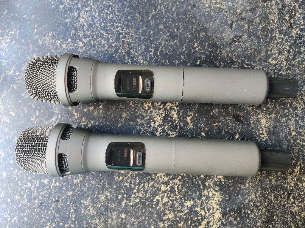 Aveek dynamic professional microphone, Muziek en Instrumenten, Microfoons, Ophalen of Verzenden, Nieuw, Zangmicrofoon, Draadloos