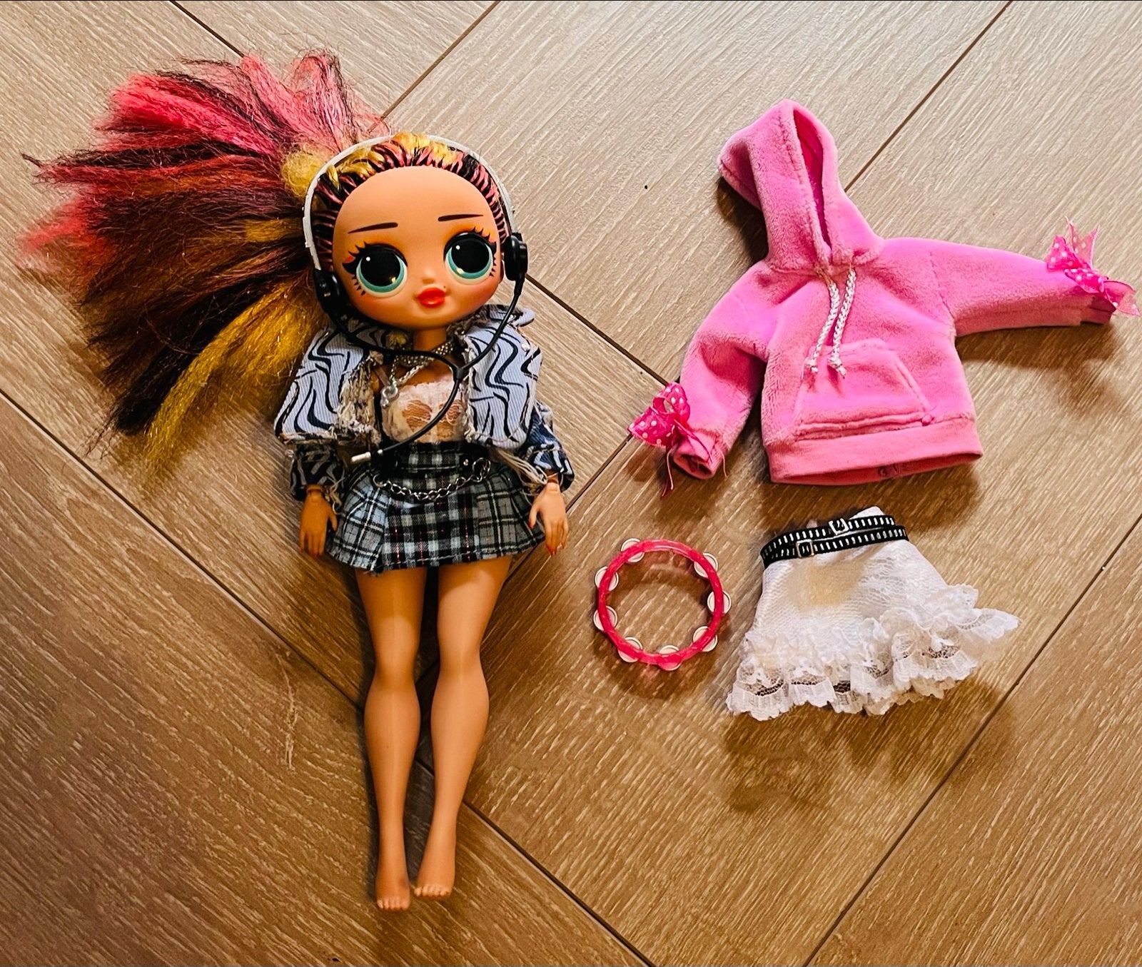 LOL Surprise OMG pop met extra kleding en accessoires, Ophalen of Verzenden, Gebruikt, Overige typen